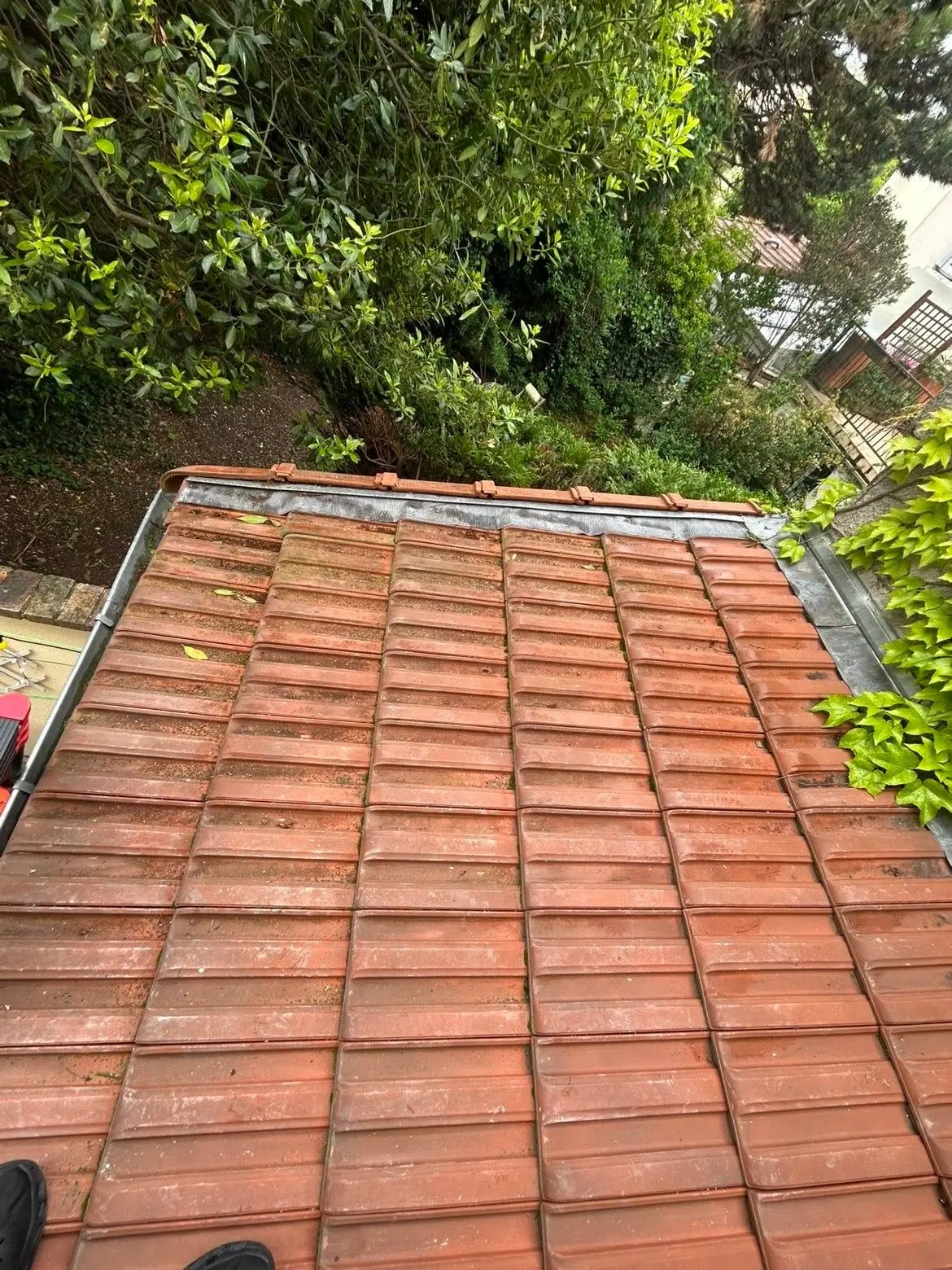 Remplacement de couverture en tuiles, avant travaux